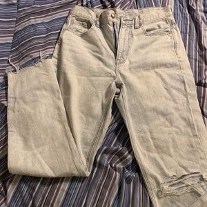 American Eagle Mom Jeans